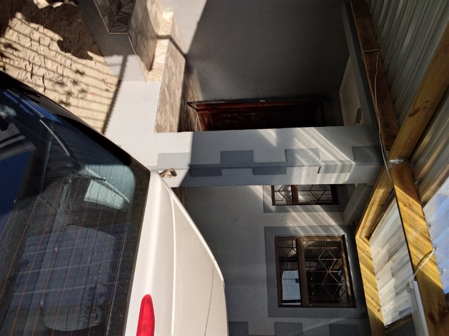 3 Bedroom Property for Sale in Harare Western Cape